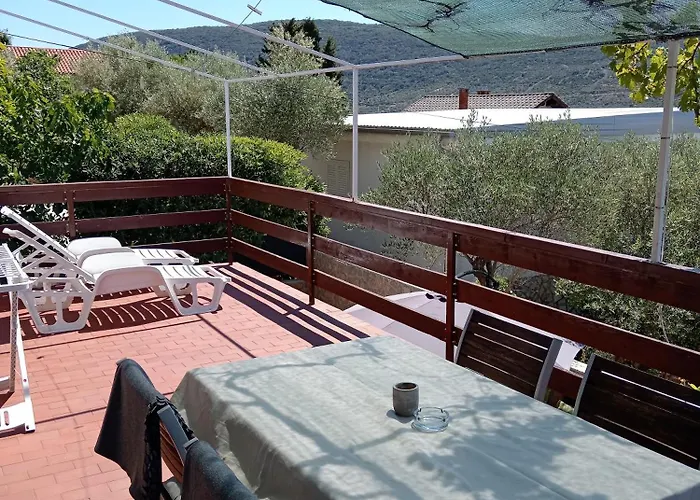Boric Apartment *